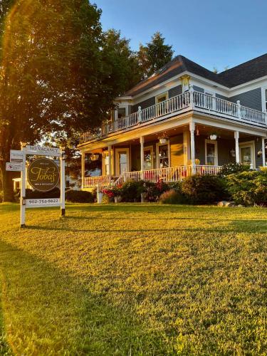 Toba's Bed & Breakfast - Accommodation - East LaHave