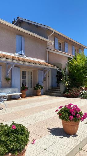 Iekārtas, Domaine de la Provençale (Domaine de la Provencale) in Saint-Didier-de-la-Tour