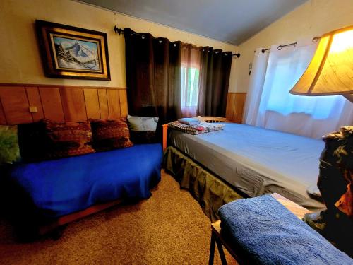 Green Cabin in Big Bear Lake - image 2