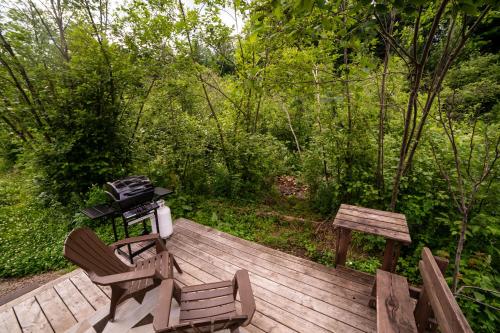 La Lumineuse des yourtes du petit ruisseau in 聖保蘭