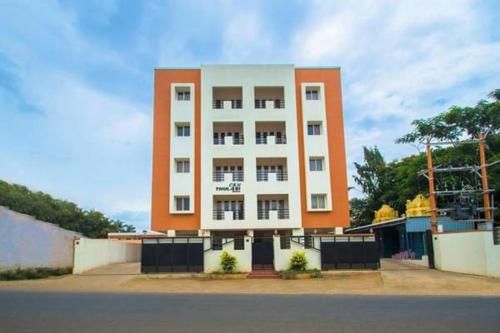 B&B Coimbatore - ThulasiRams Service Apartments - Bed and Breakfast Coimbatore