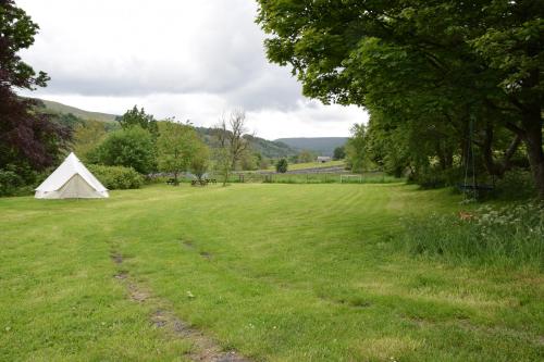 Sweetbriar Cottage Bed & Breakfast and Camping