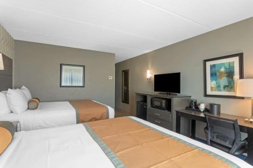 2 queen beds