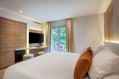 1 queen bed
