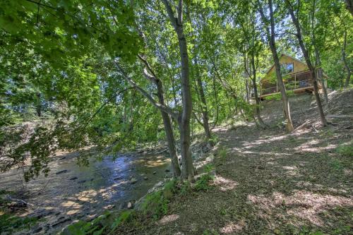 Kennebec River Cottage quarter Mi to Boat Ramp! - image 5