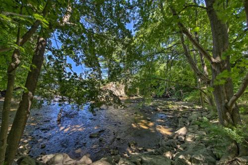 Kennebec River Cottage quarter Mi to Boat Ramp! - main image
