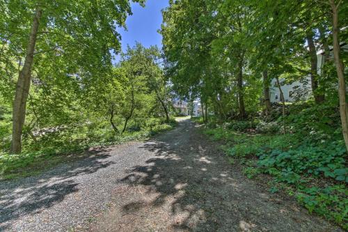 Kennebec River Cottage quarter Mi to Boat Ramp! - image 7