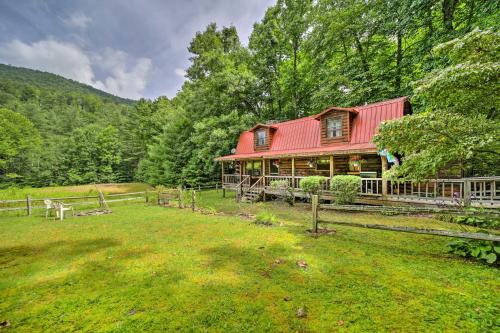 Scenic Creekside Cabin with Wraparound Porch! - Highlands