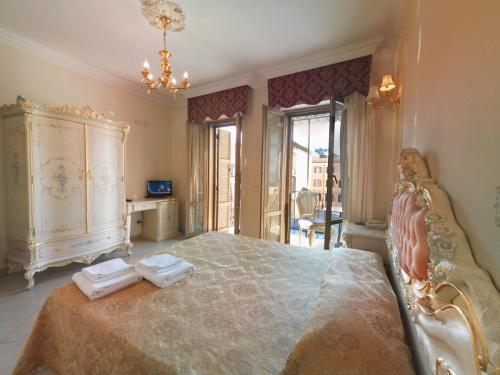 インペリアル ルームズ ラグジュアリー ゲスト ハウス