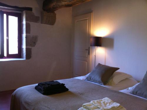 2 bedrooms, 6 beds