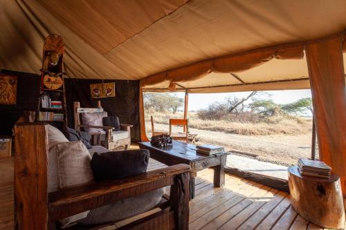 Vista exterior, Mawe Tented Camp in Serengeti