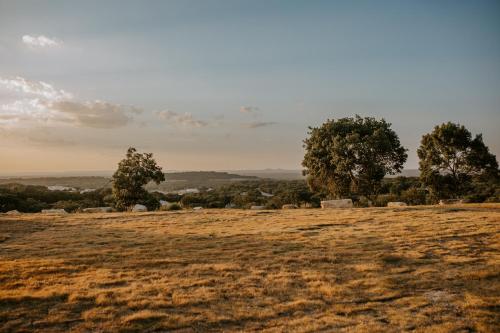The Roost Farmhaus on 20 acres, hill country view, firepit, swimming hole detail
