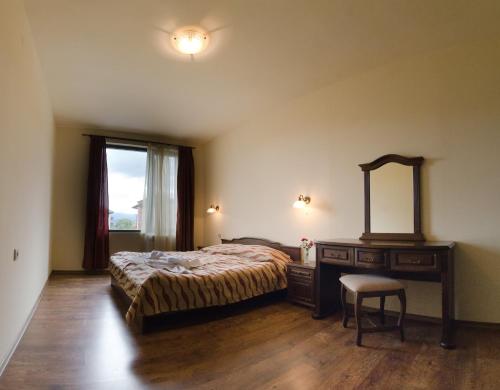 Two-Bedroom Apartment image 7