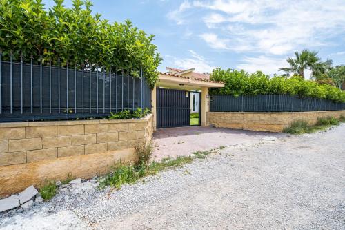 Rentopolis Villa Tiffany - image 4