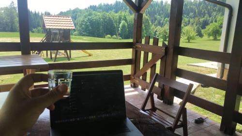 A szálláshely kívülről, Apartmani Sokolski odmor in Rača