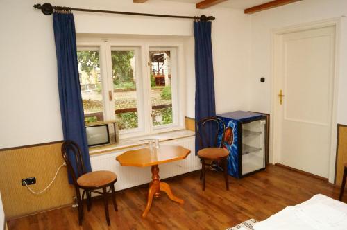 Small Twin Room