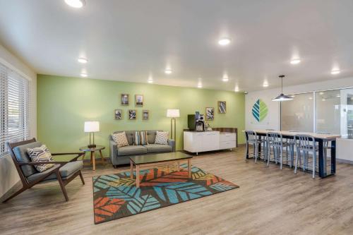 WoodSpring Suites Smyrna-La Vergne