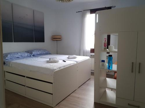 TUUL ETXEA, Habitación en caserío a 8km de Bilbao, Baño compartido - Accommodation - Galdakao