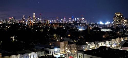 Luxurious with city views, free parking on premises & Wi Fi, Melbourne (fotografie 9)