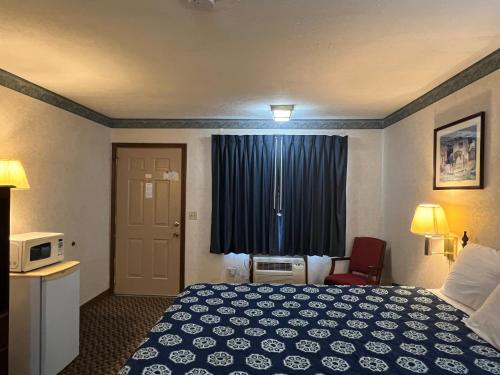 Americas Inn Bardstown - image 13