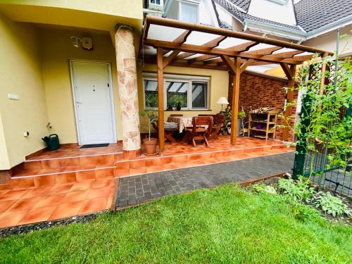 Teresa Guest House in Kerepes