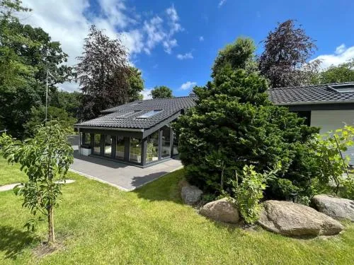 Gemütliches Haus zwischen Förde und Golfplatz in Heikendorf, Deutschland