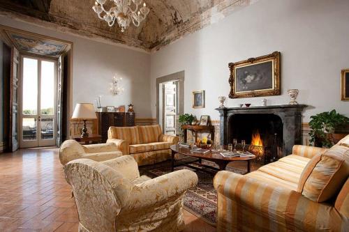 Shared lounge/TV area, Park Hotel Villa Grazioli in Grottaferrata
