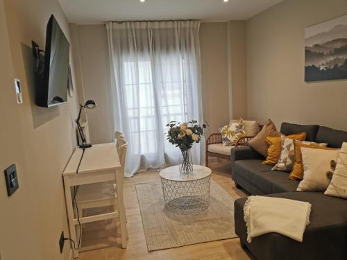 Hotel Apartamentos Arco Navia ® - Mejor Precio Garantizado