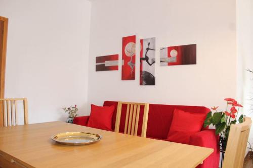 Spazioso appartamento (FREE PARKING) in Divino Amore