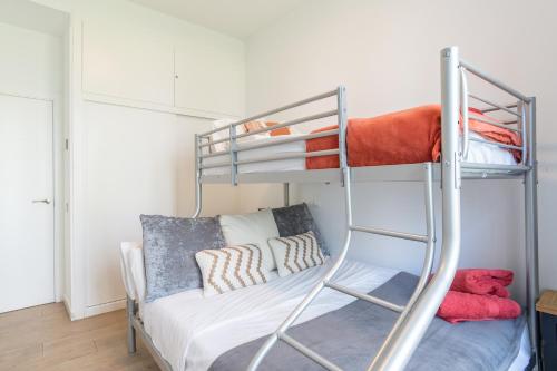 JACUZZI FULL exterior SOL, by MONARO*****, Madrid