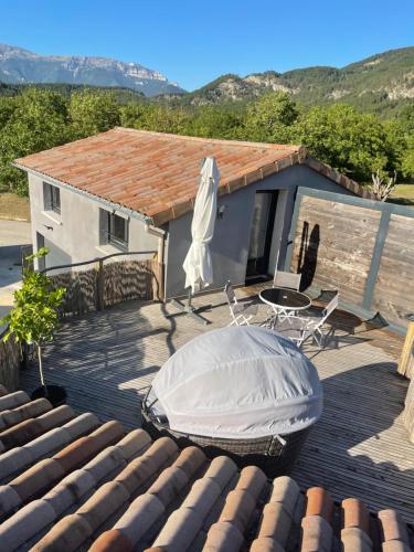 Sublime studio de caractère ,50 m2 climatisé . - Pension de famille - Montlaur-en-Diois