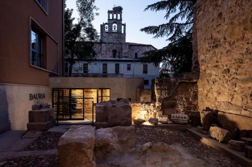 . Dauria Suites HA