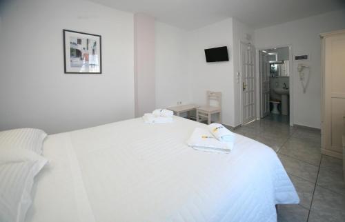 Ilion Hotel - image 13