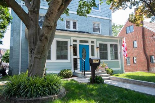 Luxurious Charming Home in NW-DC in Washington, USA