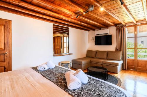 Two-Bedroom Villa image 10