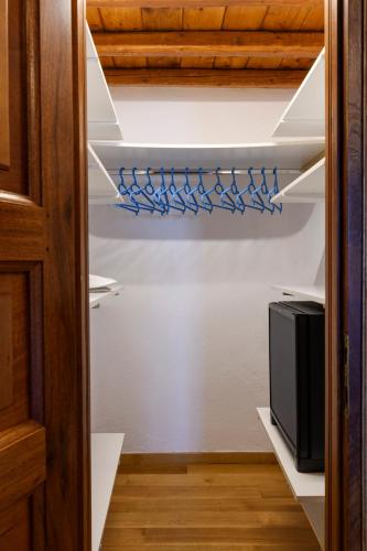 Two-Bedroom Villa image 9