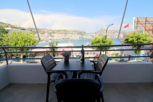 Art De Jon Rooms – Saranda, OR