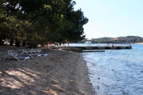 Apartments and rooms by the sea Makarska - 6839 - image 4