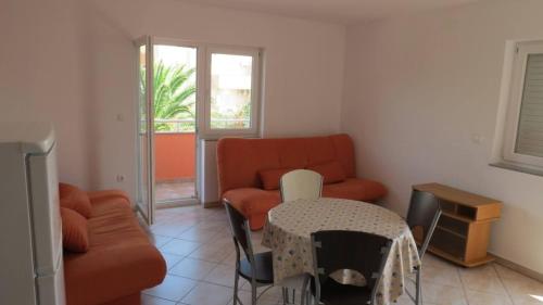 One-Bedroom Apartment with Balcony and Sea View image 10