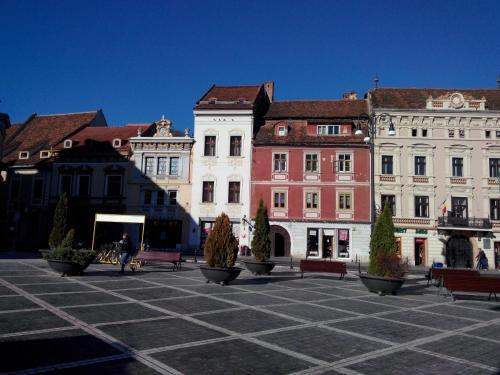Intrare, Main Square Apartments & More in Brașov
