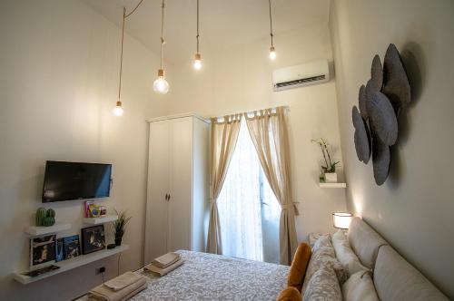 Lorenzo's Art Studio 2, Naples (photo 6)