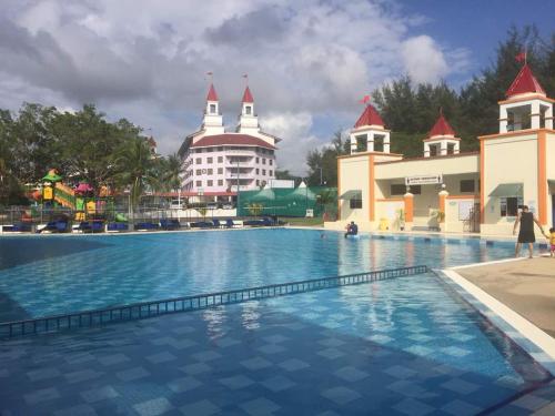 สระว่ายน้ำ, เรสซิเดนซ์ อพาร์ตเมนต์ แอท โลตัส เดซารู รีสอร์ท (Residenz Apartments @ Lotus Desaru Resort ) in เดซารูบีชฟรอนต์