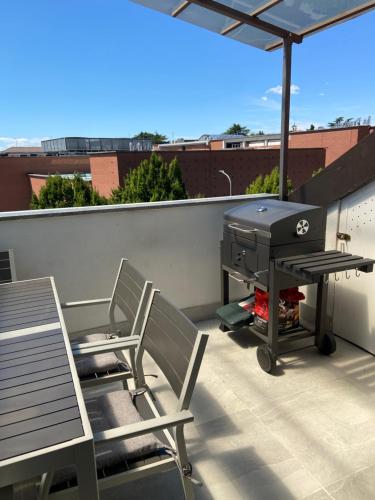 Rooftop openspace with balconies parking and bbq