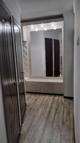 Apartment near Farkhadskiy bazar