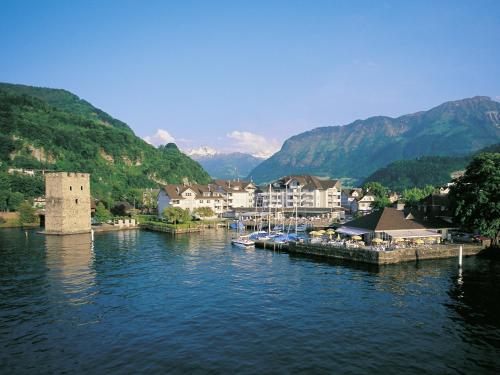 Double Room with Balcony and Lake View