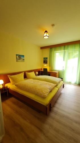 Atina Hotel - Tap to explore photos