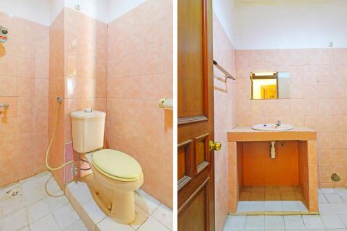 Bathroom, Super OYO 90382 Hotel Sarah Sukabumi in Sukabumi