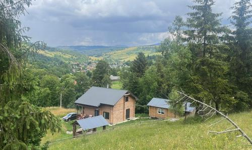 2 bedrooms, 5 beds