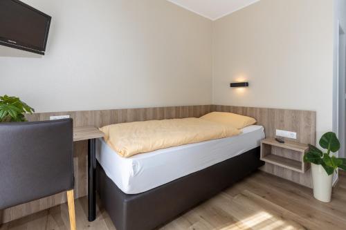 1 twin bed