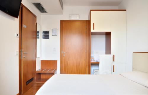 Hotel Mezzaluna - image 14